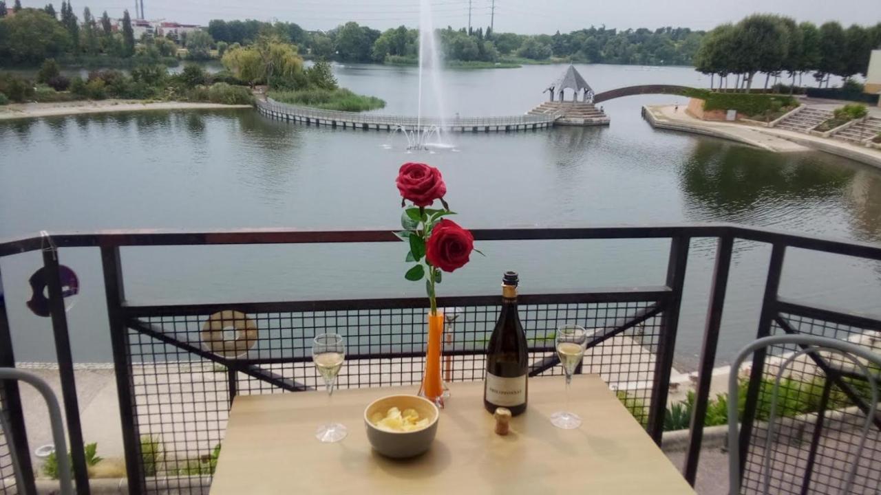 Vue Exceptionnelle Sur Le Lac Creteil Luaran gambar
