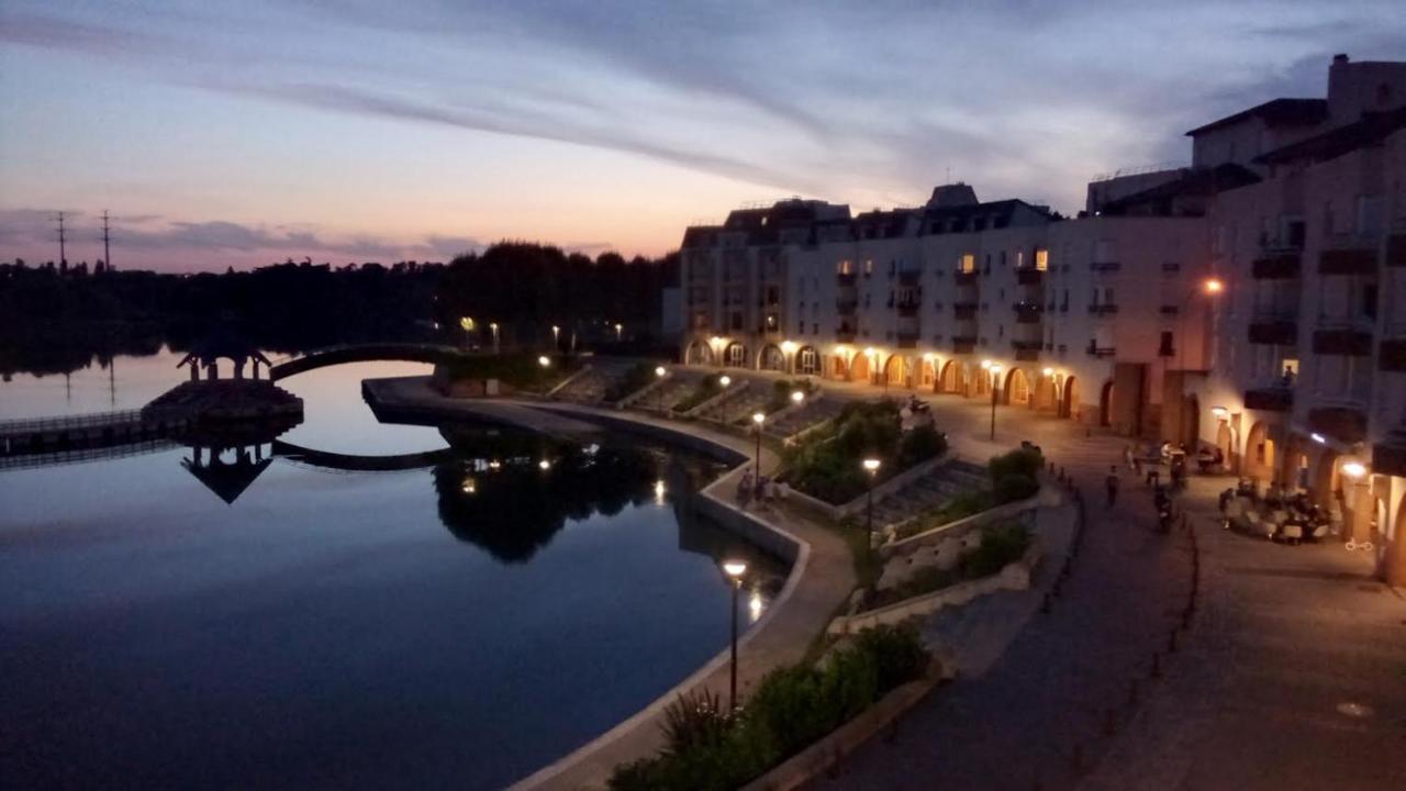 Vue Exceptionnelle Sur Le Lac Creteil Luaran gambar