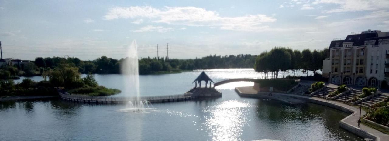 Vue Exceptionnelle Sur Le Lac Creteil Luaran gambar