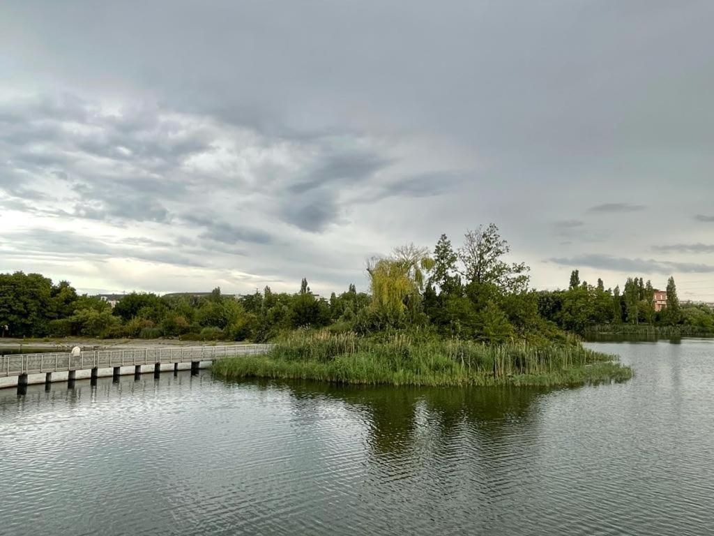 Vue Exceptionnelle Sur Le Lac Creteil Luaran gambar